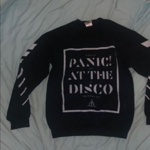 Small p!atd throw over hoodie
